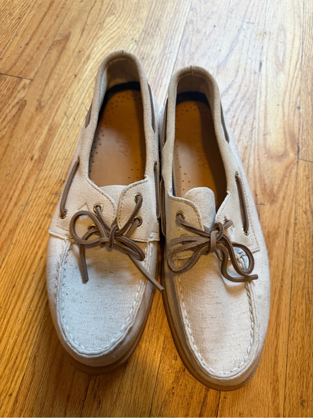 Sperry Top-Sider NWOT Canvas Boat Shoes in Beige - will ship in a box